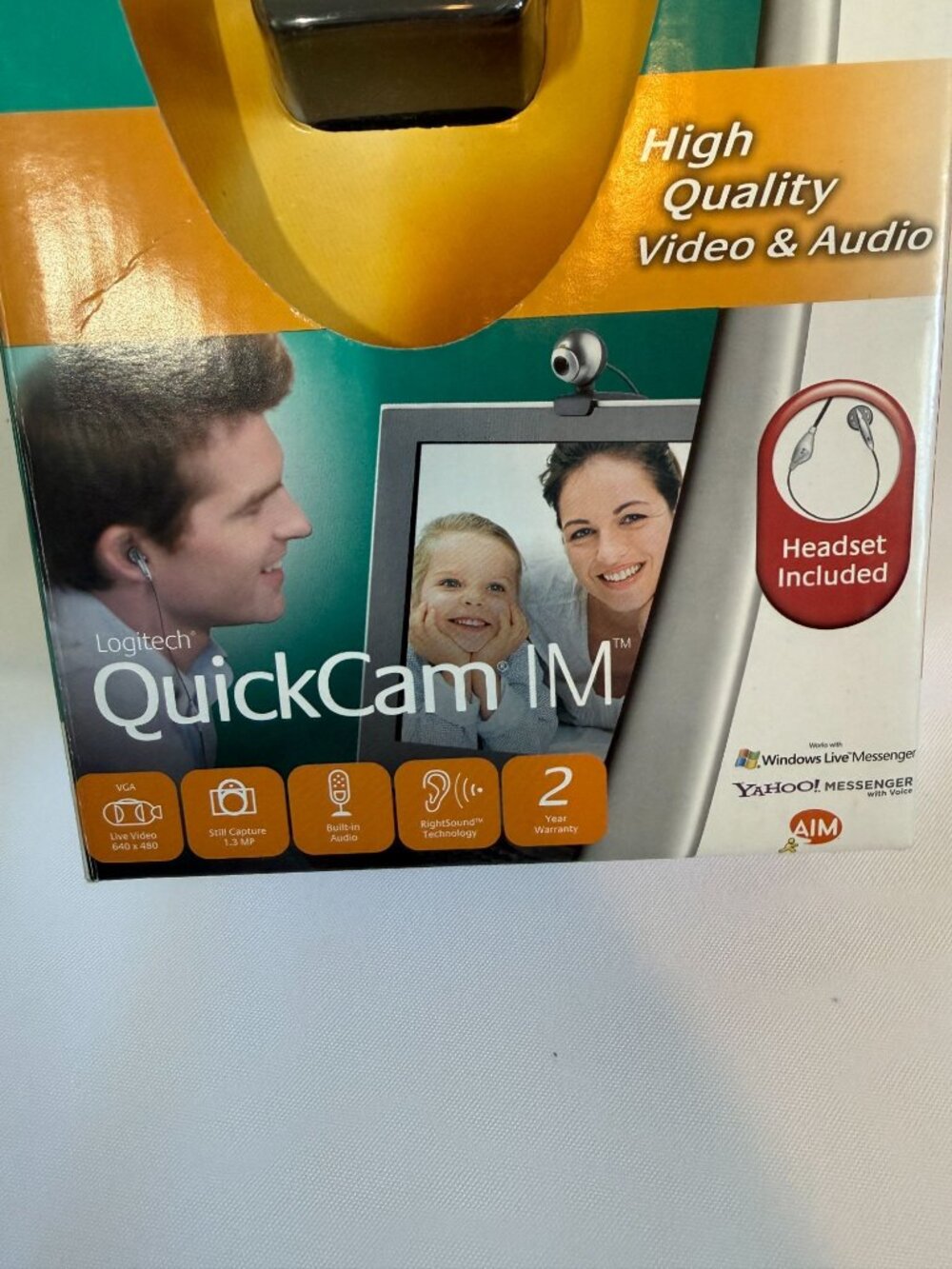 Logitech QuickCam IM Connect Web Cam NEW IN BOX (961459-0403) Headset Included - Picture 8 of 8